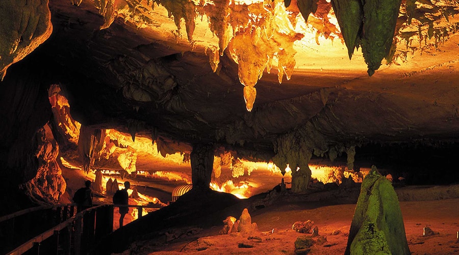 غارهای مولو در مالزی